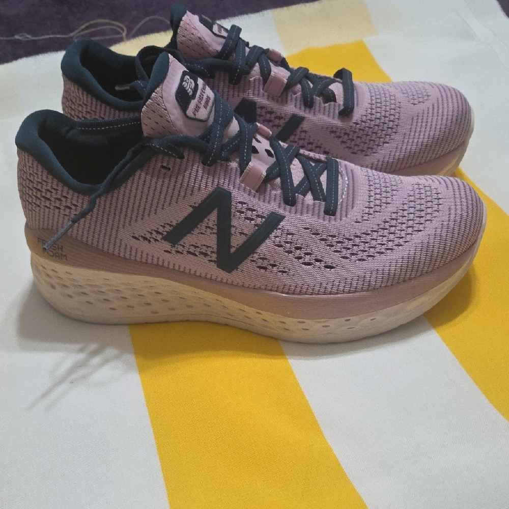 New Balance Women's Light Purple and Dark Blue Sneakers